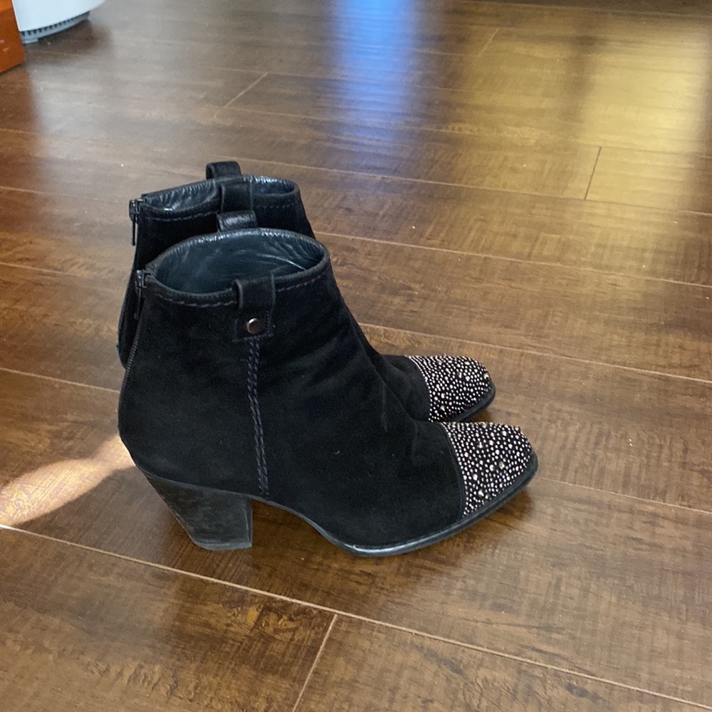 Stuart Weizman Boots - image 3